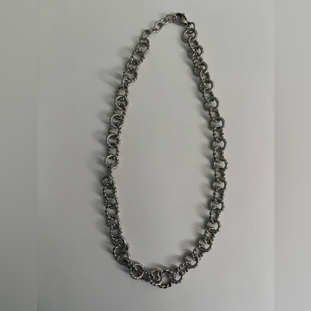 Elegant Silver Chain Necklace